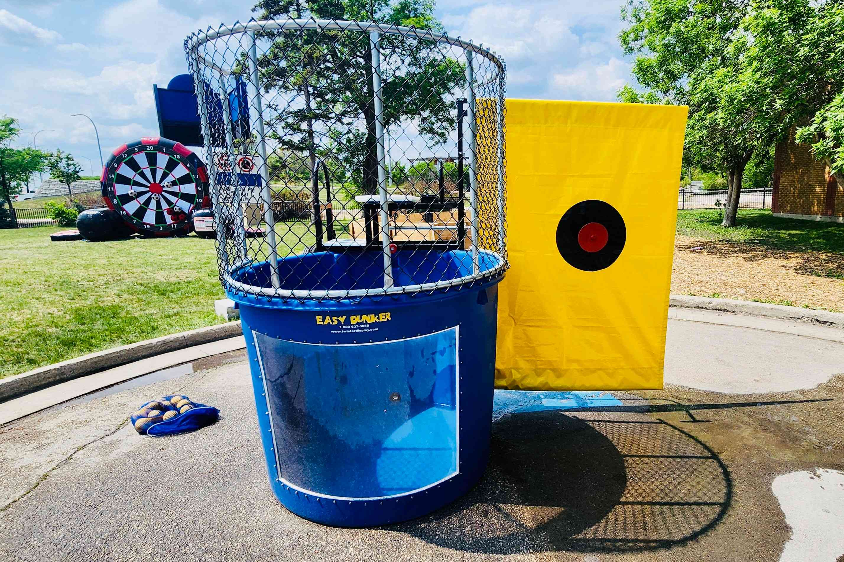 Dunk tank rental in Winnipeg Manitoba for festivals school events fundraisers and parties