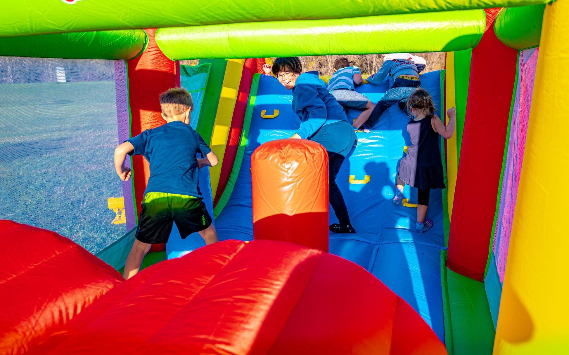 Balloon bubble house and inflatable party decor rentals in Winnipeg Manitoba