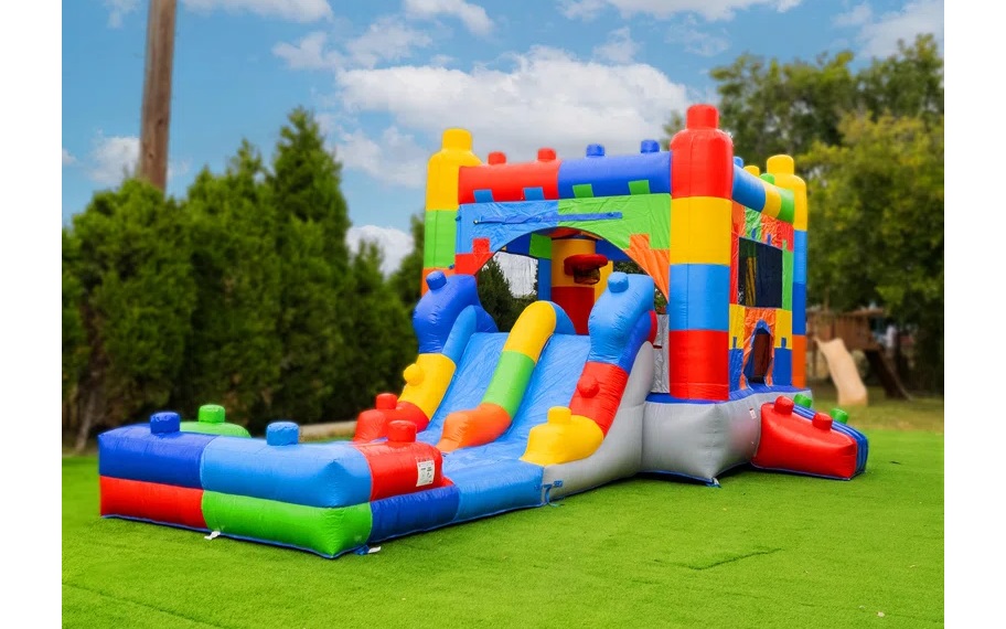 Mega Blocks wet or dry combo inflatable with slide for birthday parties in Winnipeg