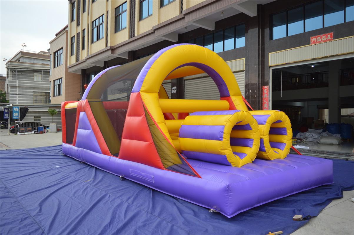 30ft obstacle course bouncer rental in Winnipeg Manitoba